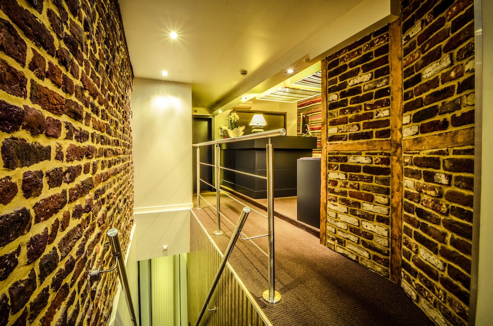 Hotel Hors Chateau 5/39