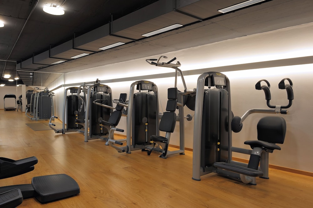 RADISSON BLU HOTEL BASEL 36/74