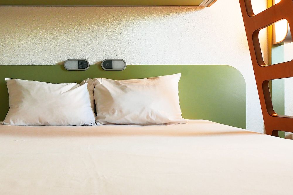 Ibis Budget Laval 24/67