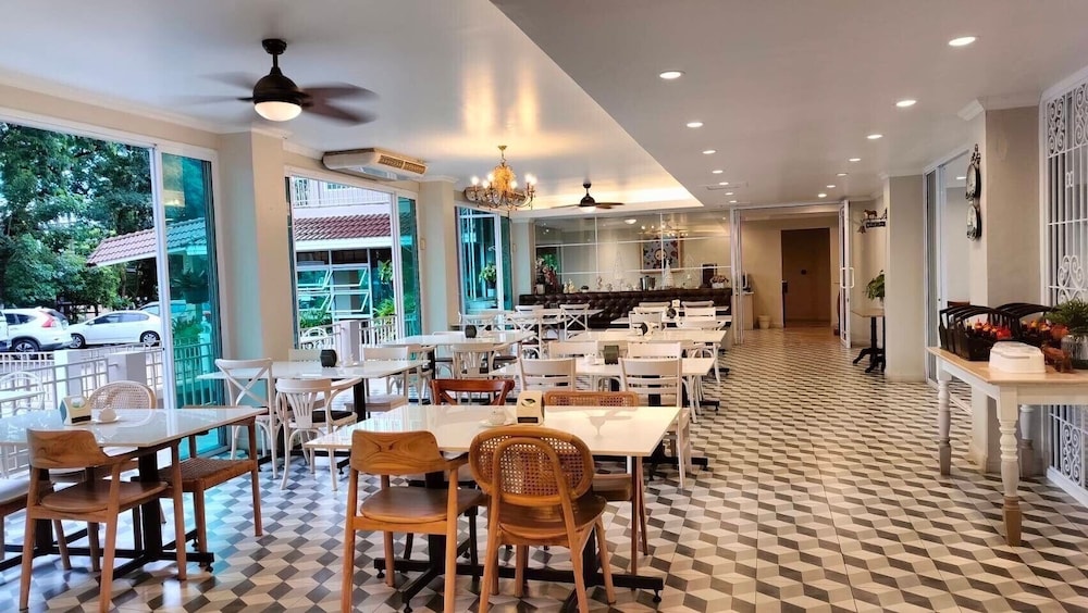 Rattana View Hotel 37/50