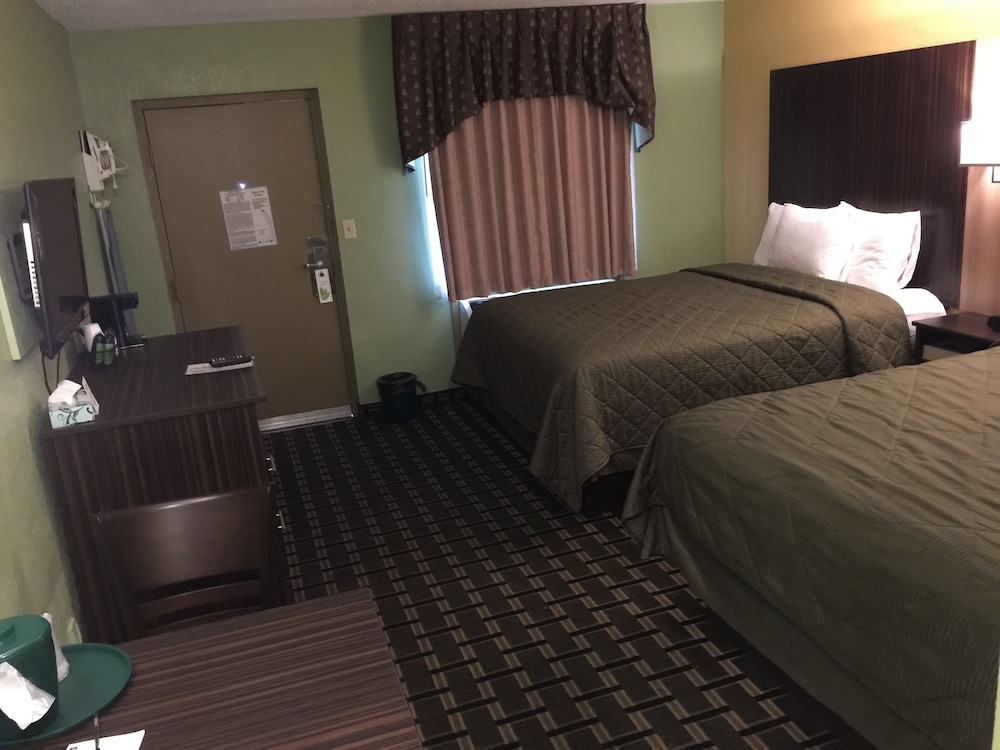 University Manor Inn 6/19