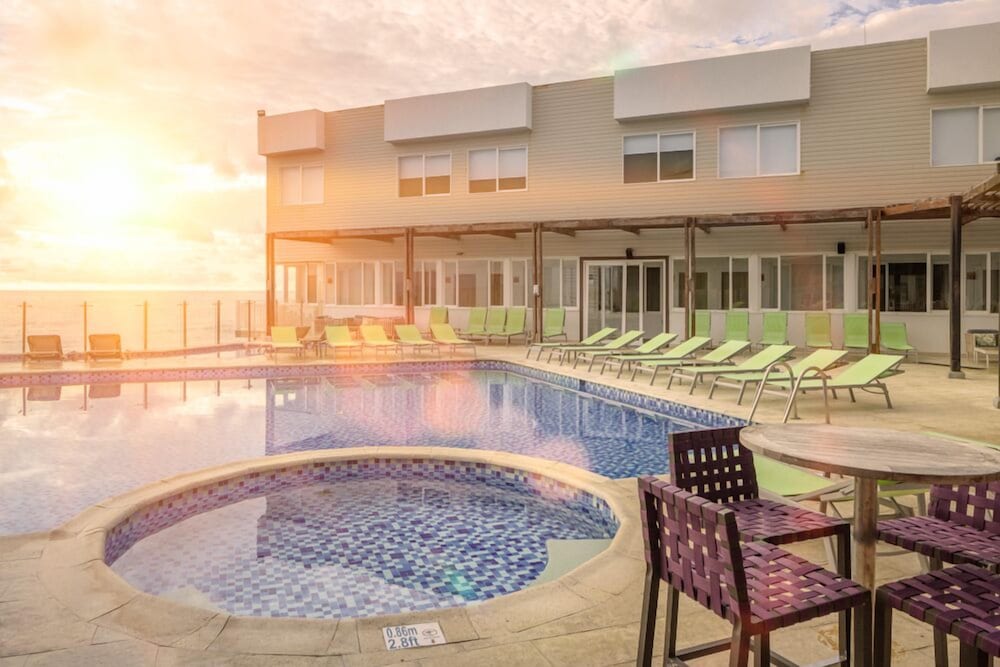 Decameron Maryland 23/50