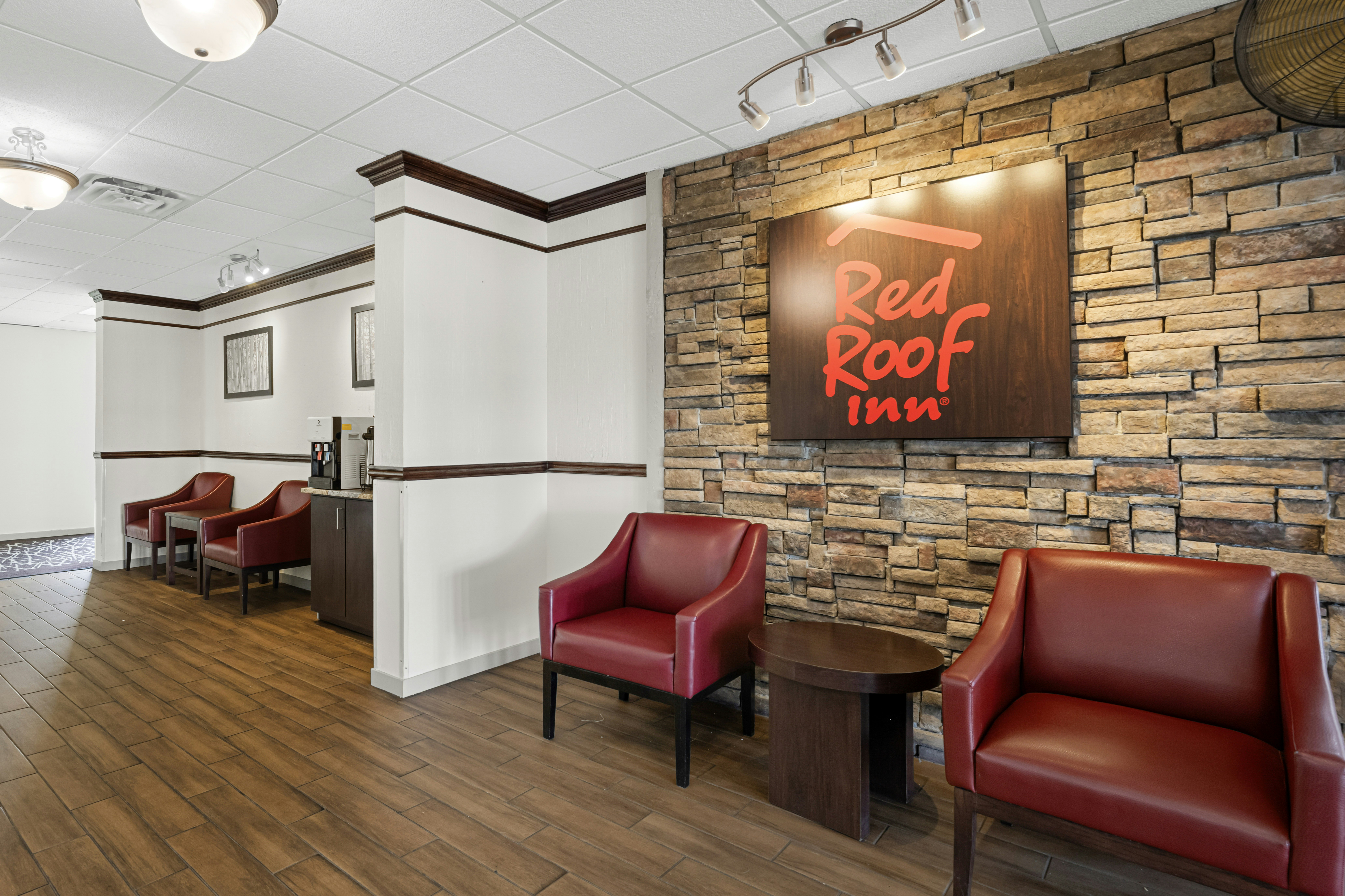 Red Roof Inn Gurnee Waukegan 22/29