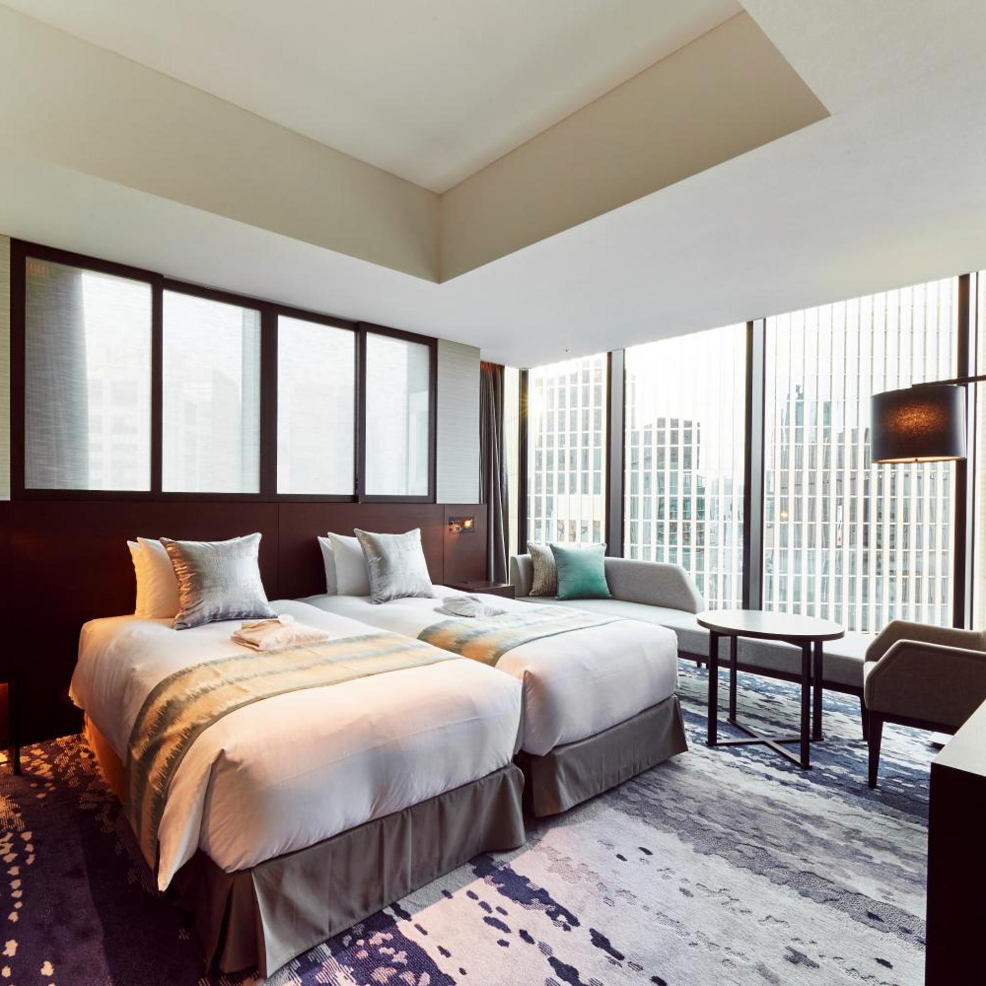 Hollywood, Twin Beds, Corner