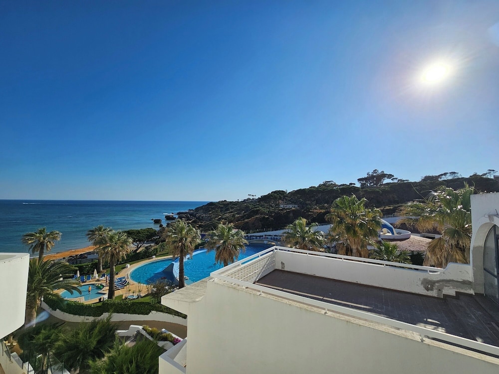 BORDA D AGUA APARTMENTS 70/75