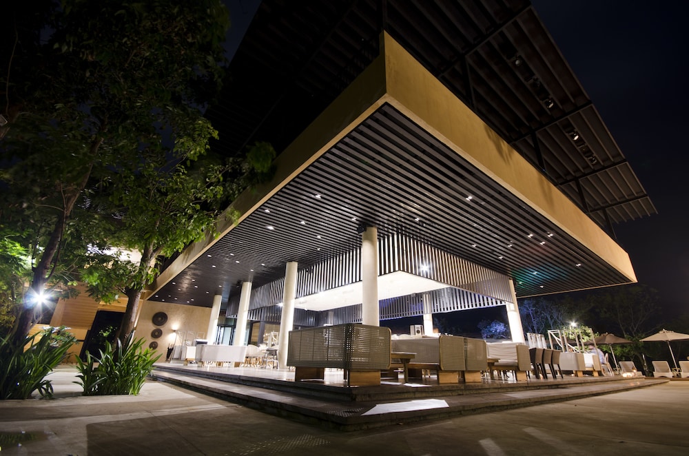 Amorita Resort 6/75