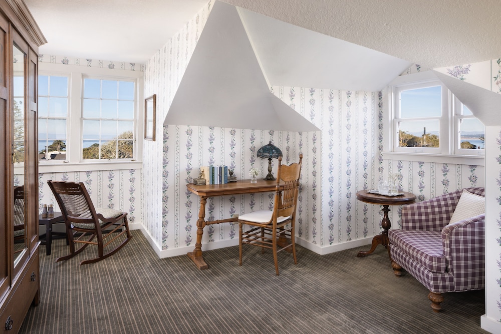 Centrella Inn 43/67