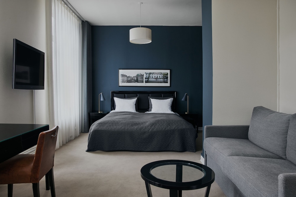 Hotel Hans 33/66