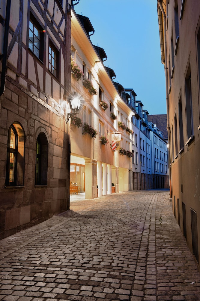 Hotel Agneshof Nurnberg 24/27