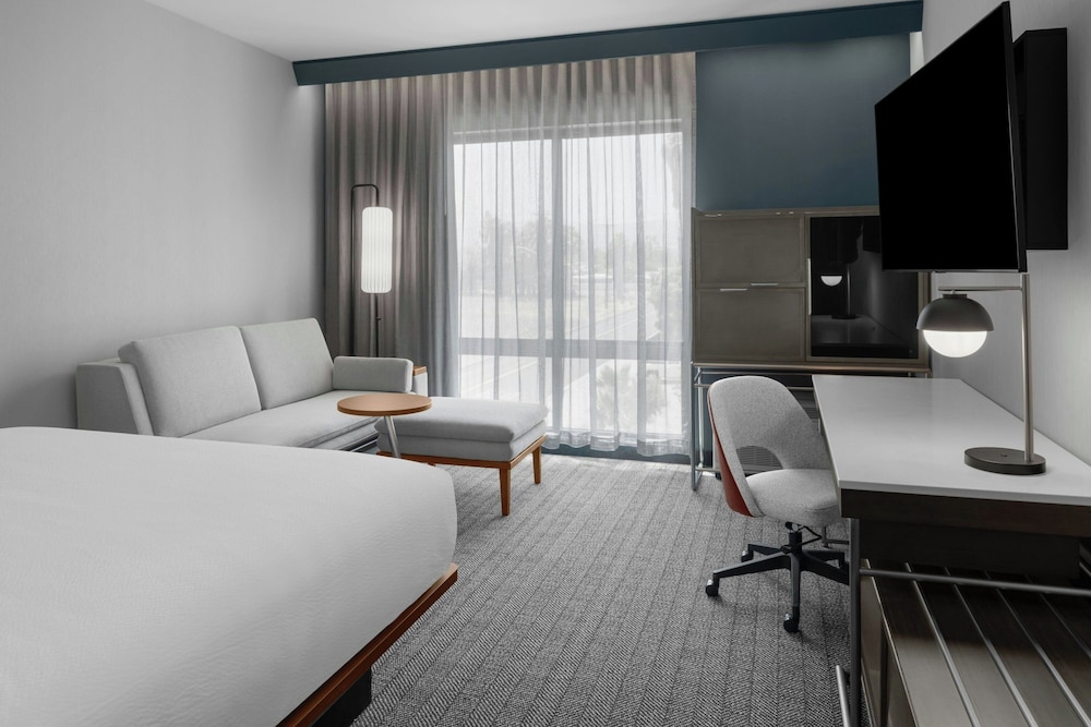 Courtyard By Marriott San Bernardino Loma Linda 16/45