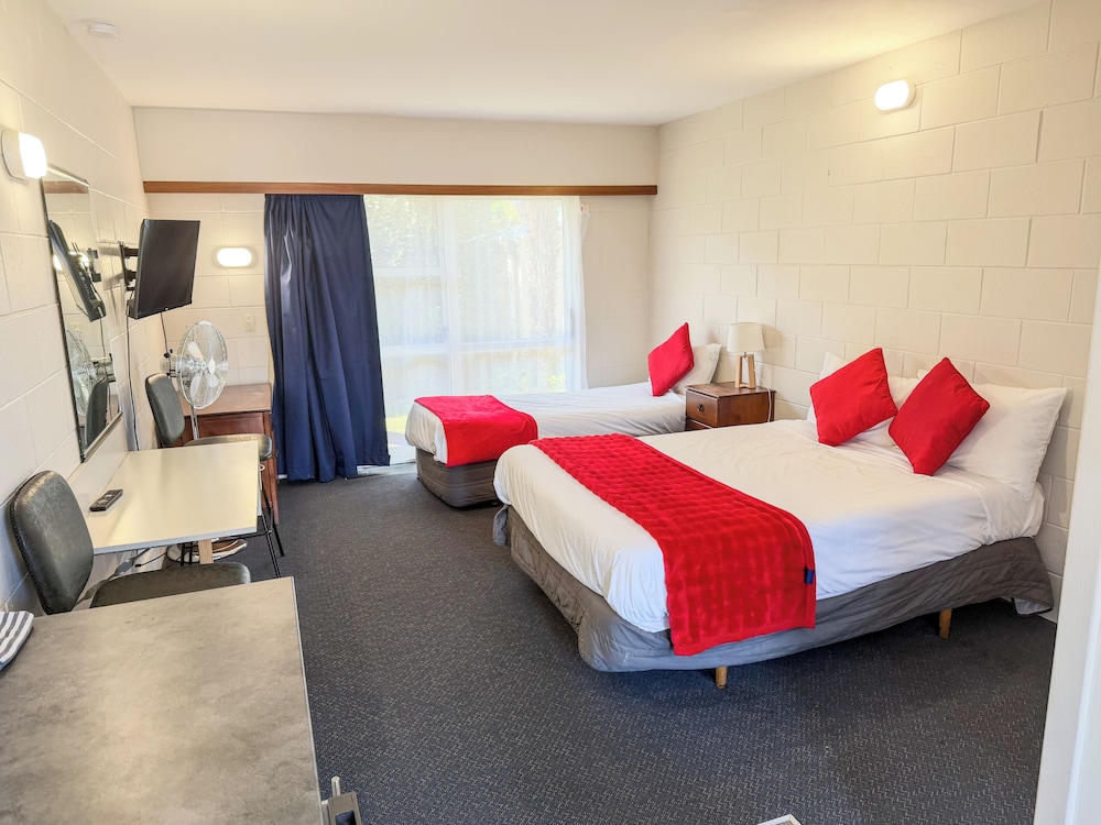 1 BEDROOM, SUPERIOR, TRIPLE, KITCHEN