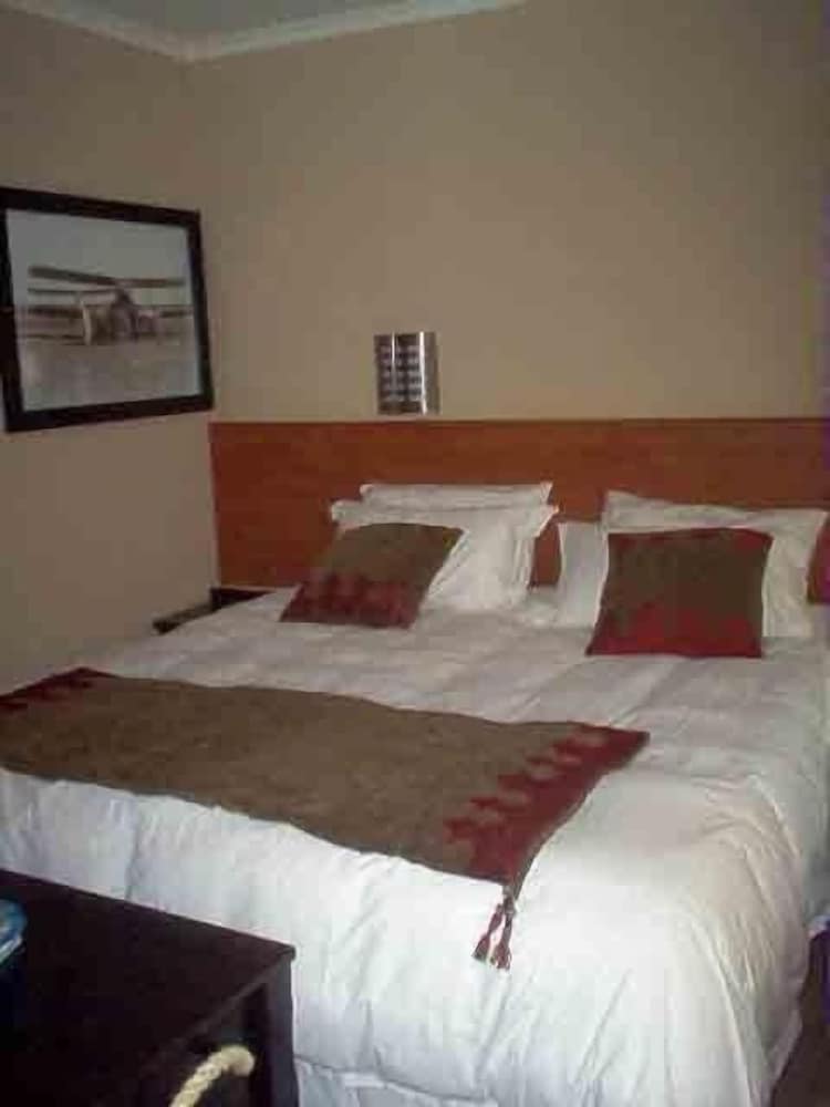 A La Martha S Air Port Guest House 9/38