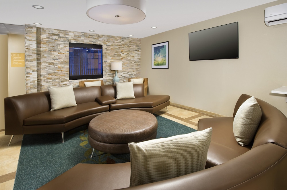 Candlewood Suites Richmond South 31/48