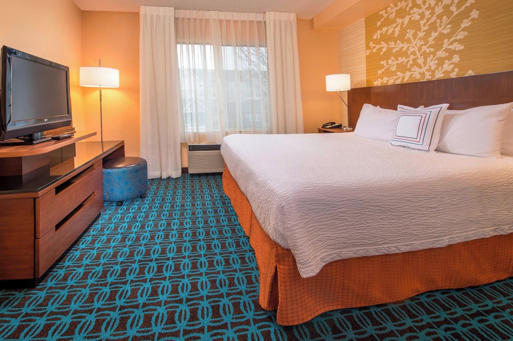 Fairfield Inn And Suites Frederick 14/50