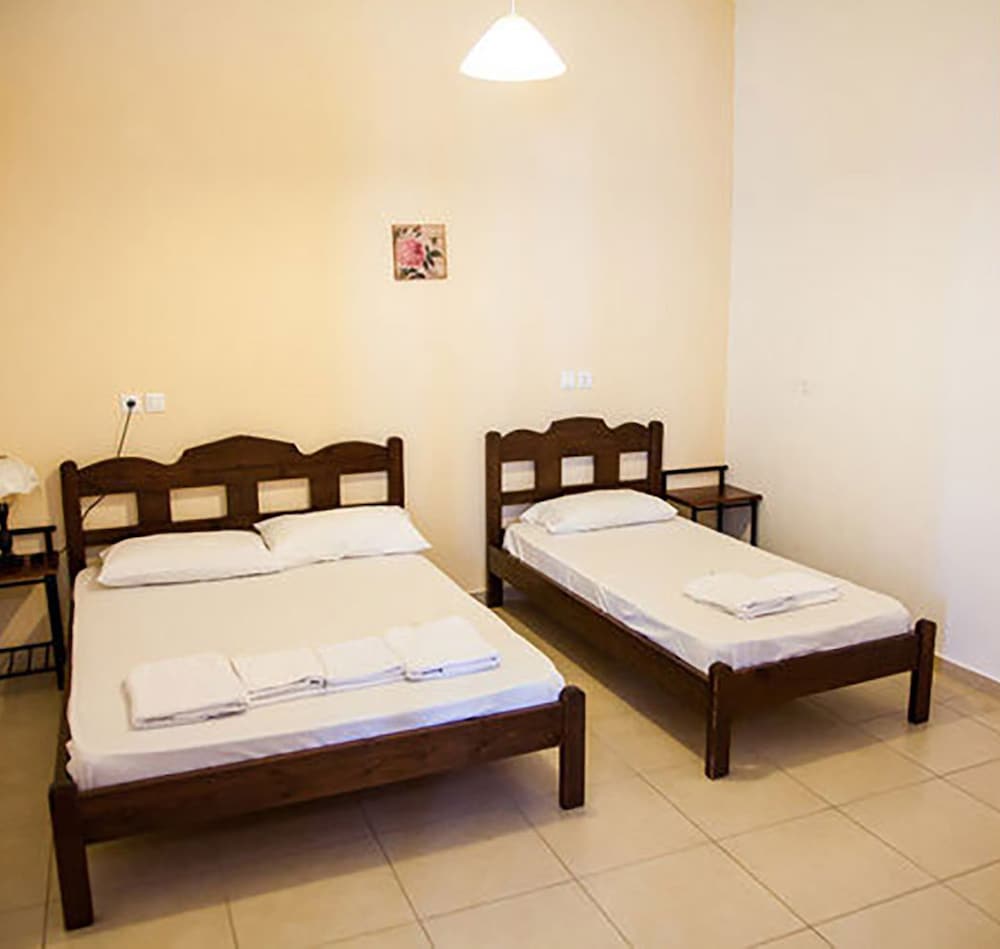 Elounda Sunrise Apartments and Studios 17/50