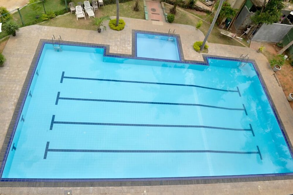 Olanro Hotel 32/40