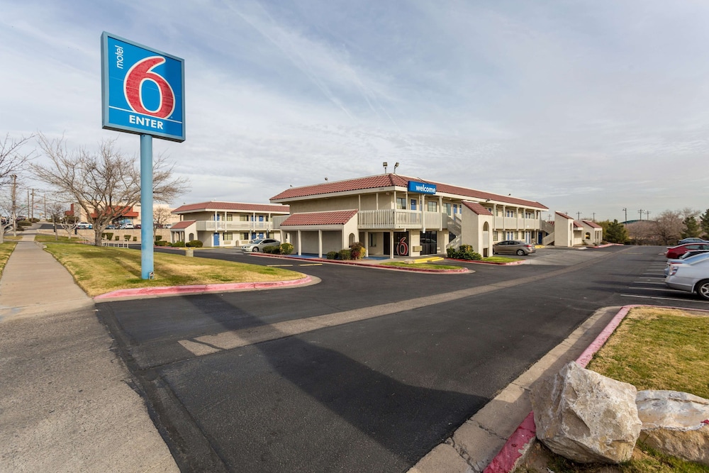 Motel6 El Paso, TX - East 27/32