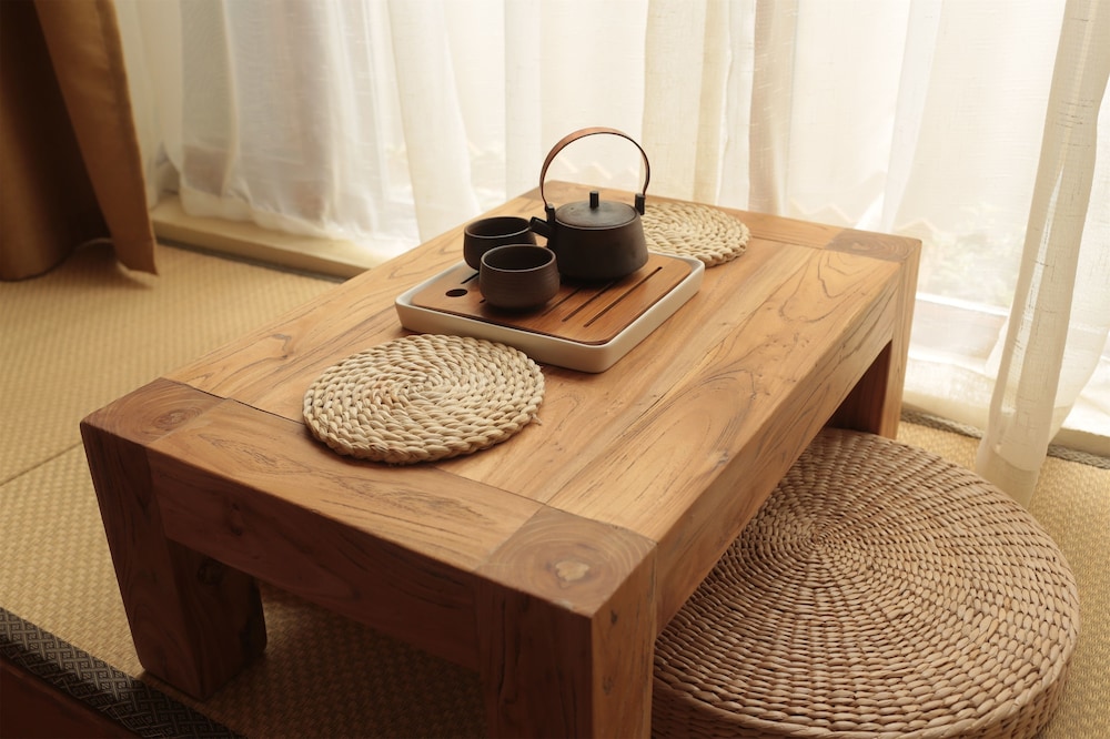 The Apsara Lodge 10/75