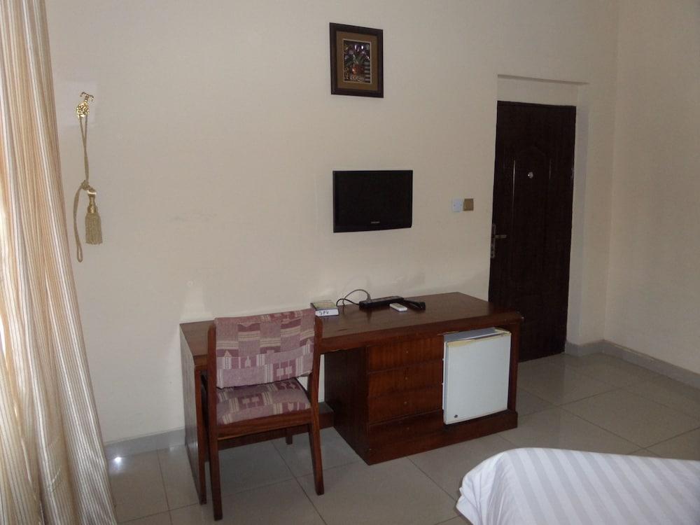 Springview Resort And Hotels Ltd 9/25