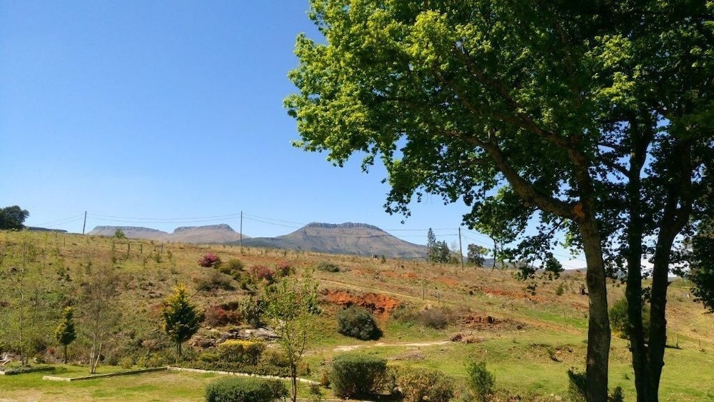 The Historic Hogsback Inn 18/21
