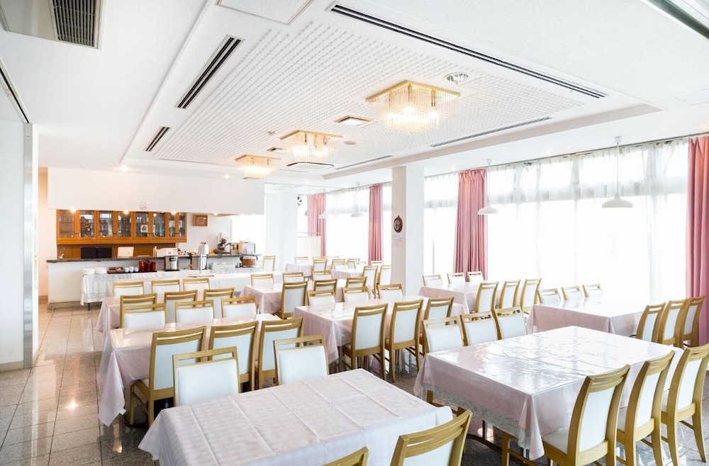 Hotel Yutaka Wing 17/19