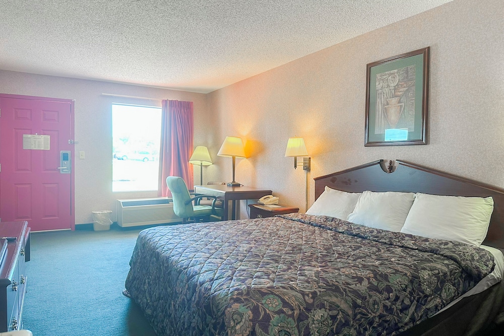 OYO Hotel East Macon I-75 33/74