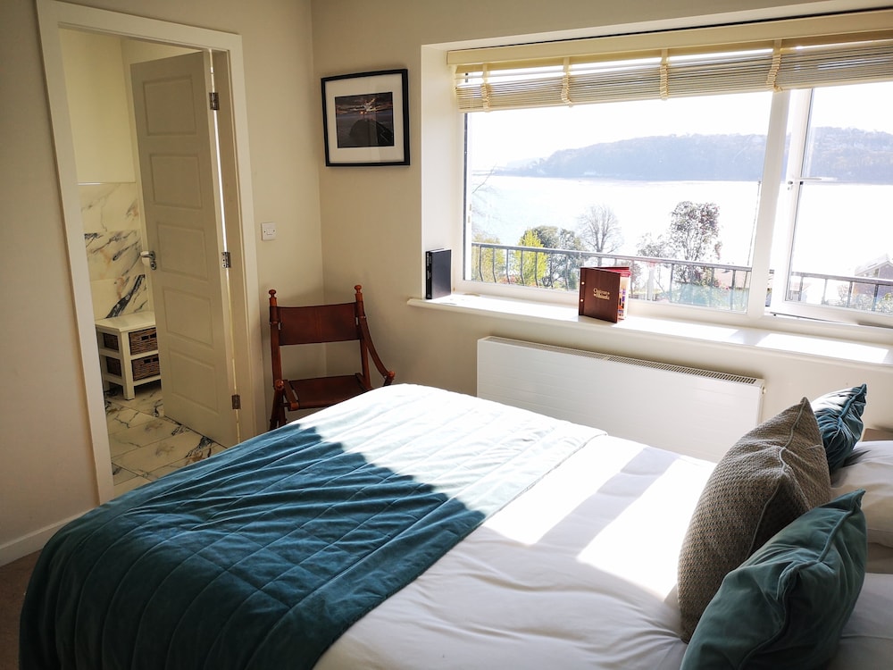 Lodge, Double Bed