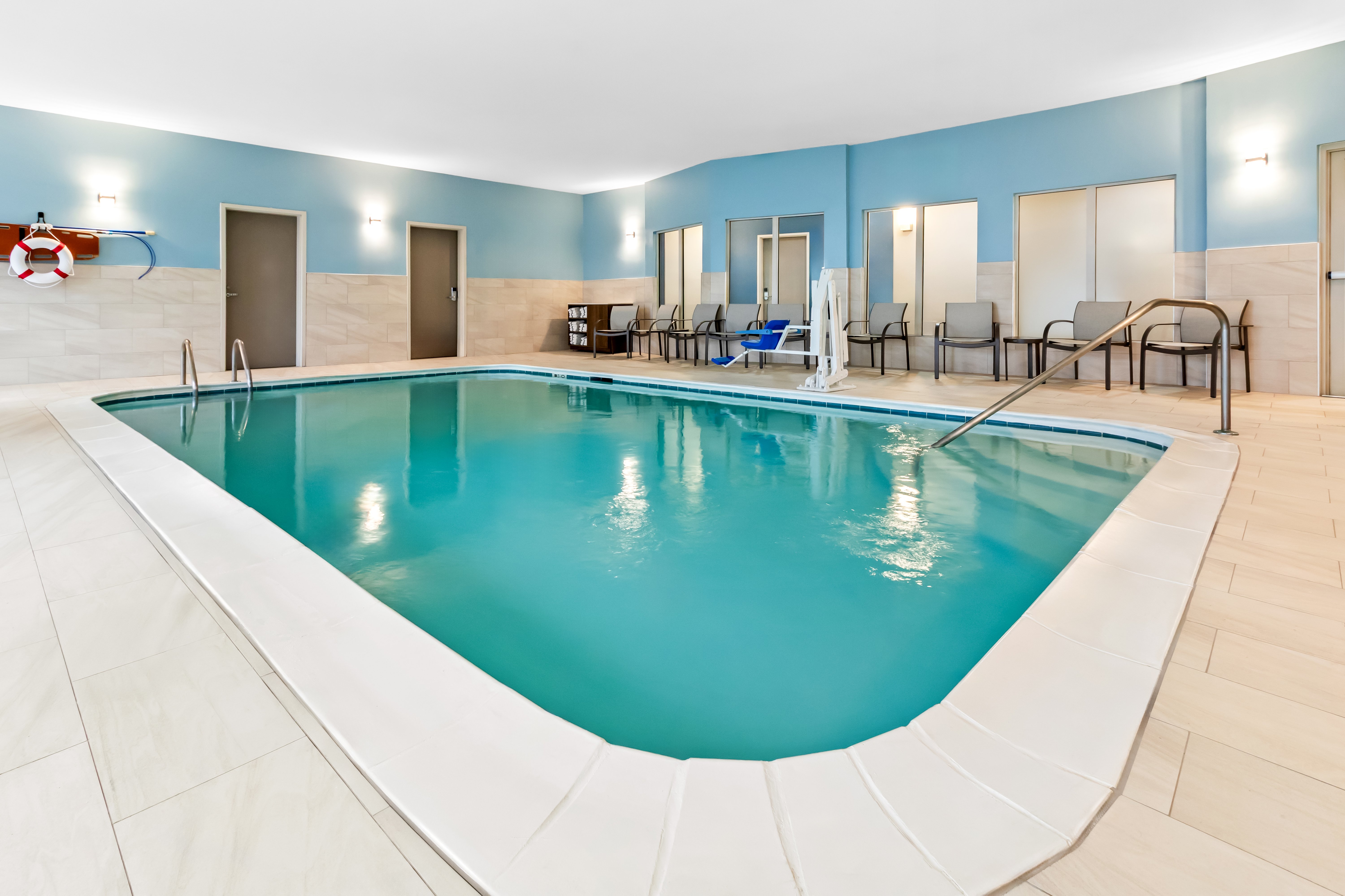 Holiday Inn Express & Suites Hebron - Cincinnati Airport by IHG 23/45