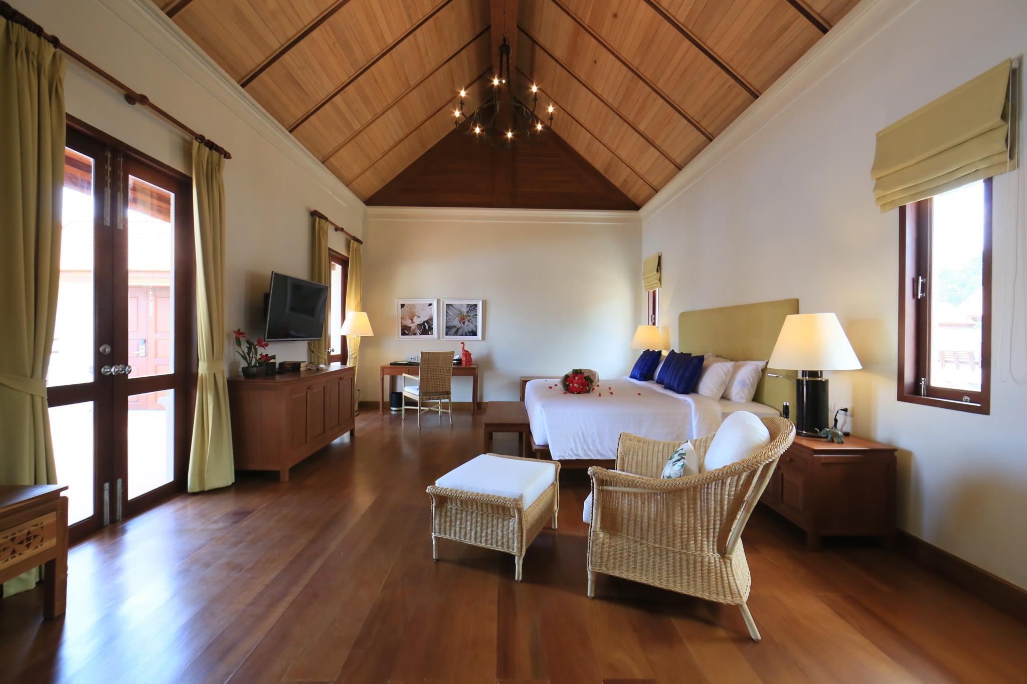 Honeymoon, Villa, Beach Front