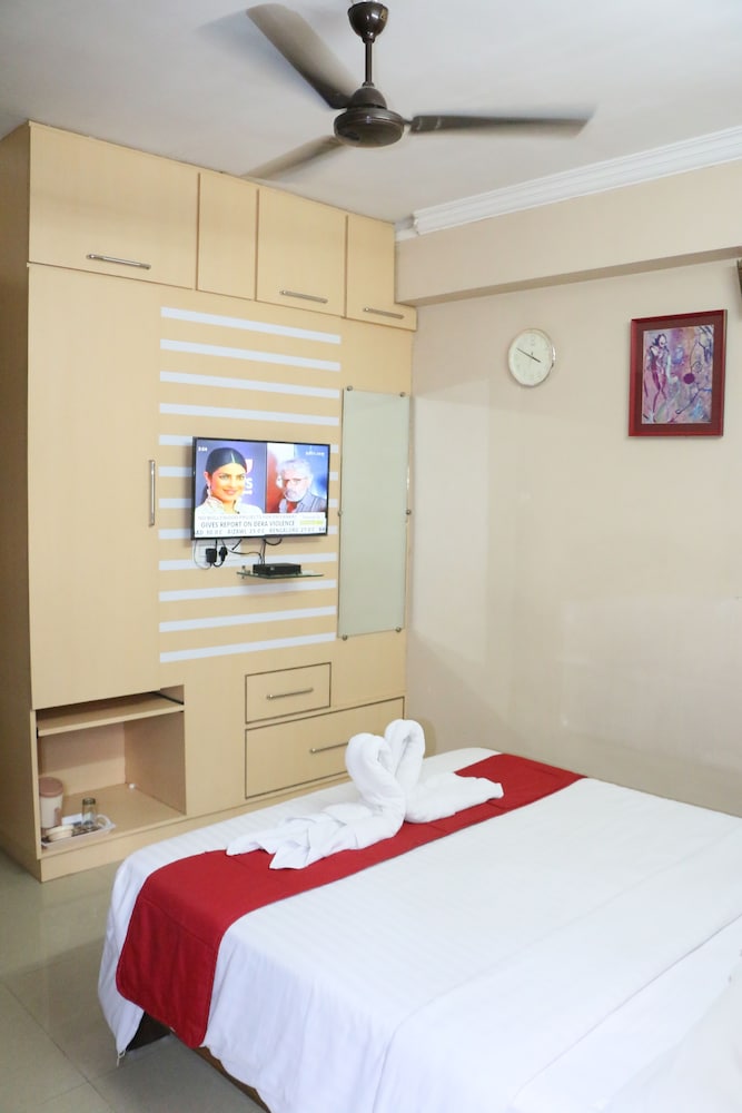 Hotel Akshaya 8/36