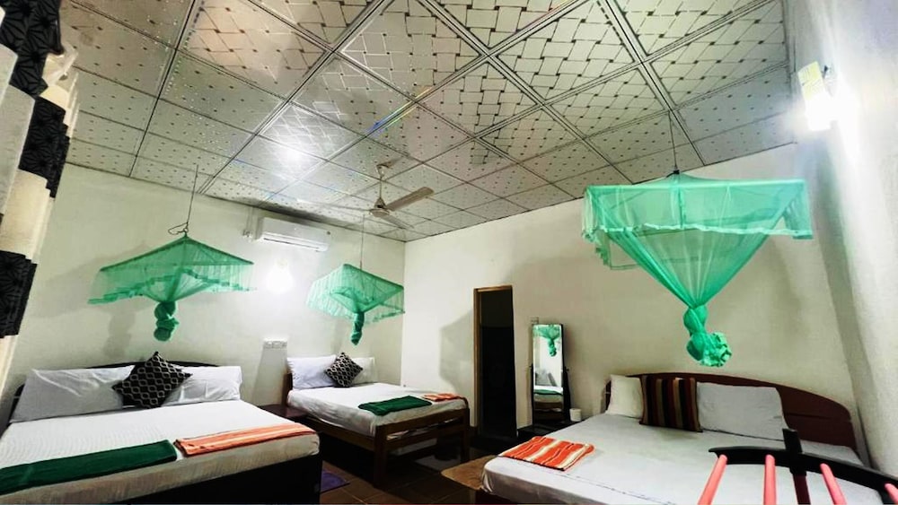 Lal Homestay 9/50