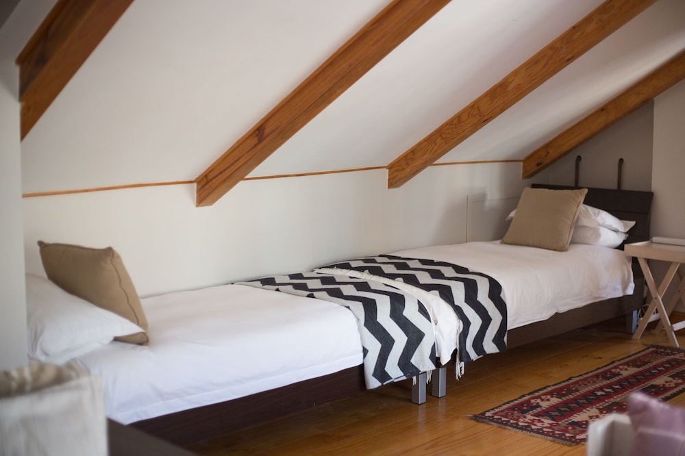 Loddeys Guesthouse 15/50
