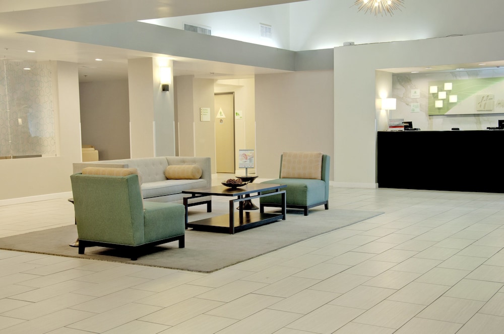 HOLIDAY INN VICTORVILLE 41/77
