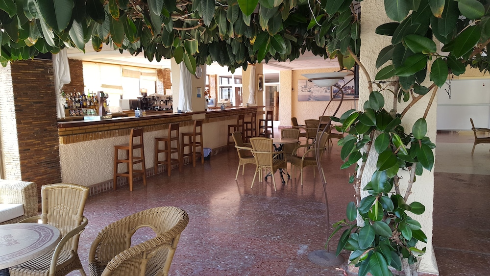 restaurant-cafeteria