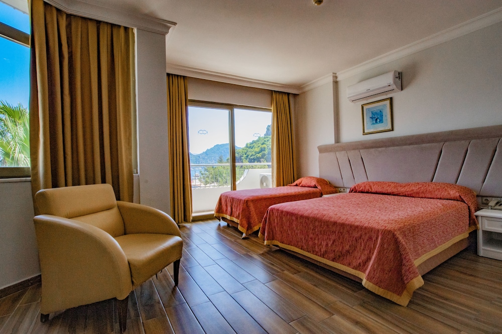 Marbas Select Beach - Adults Only (+14) 17/50