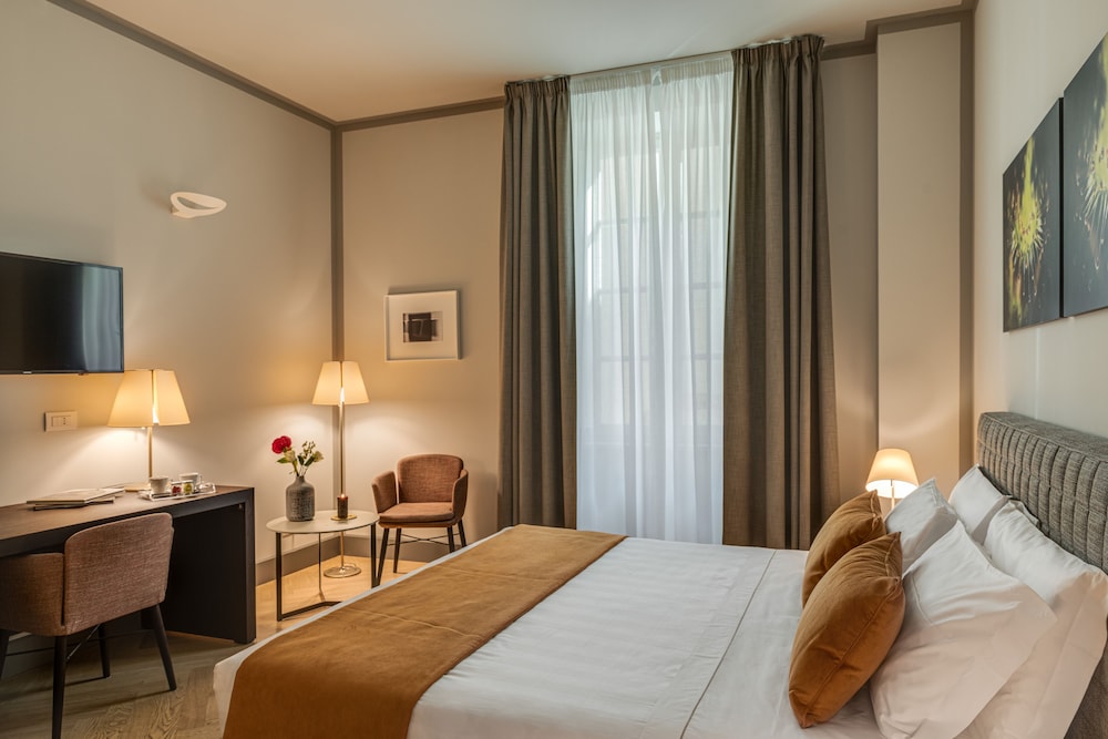 Palazzo Dipinto 14/50