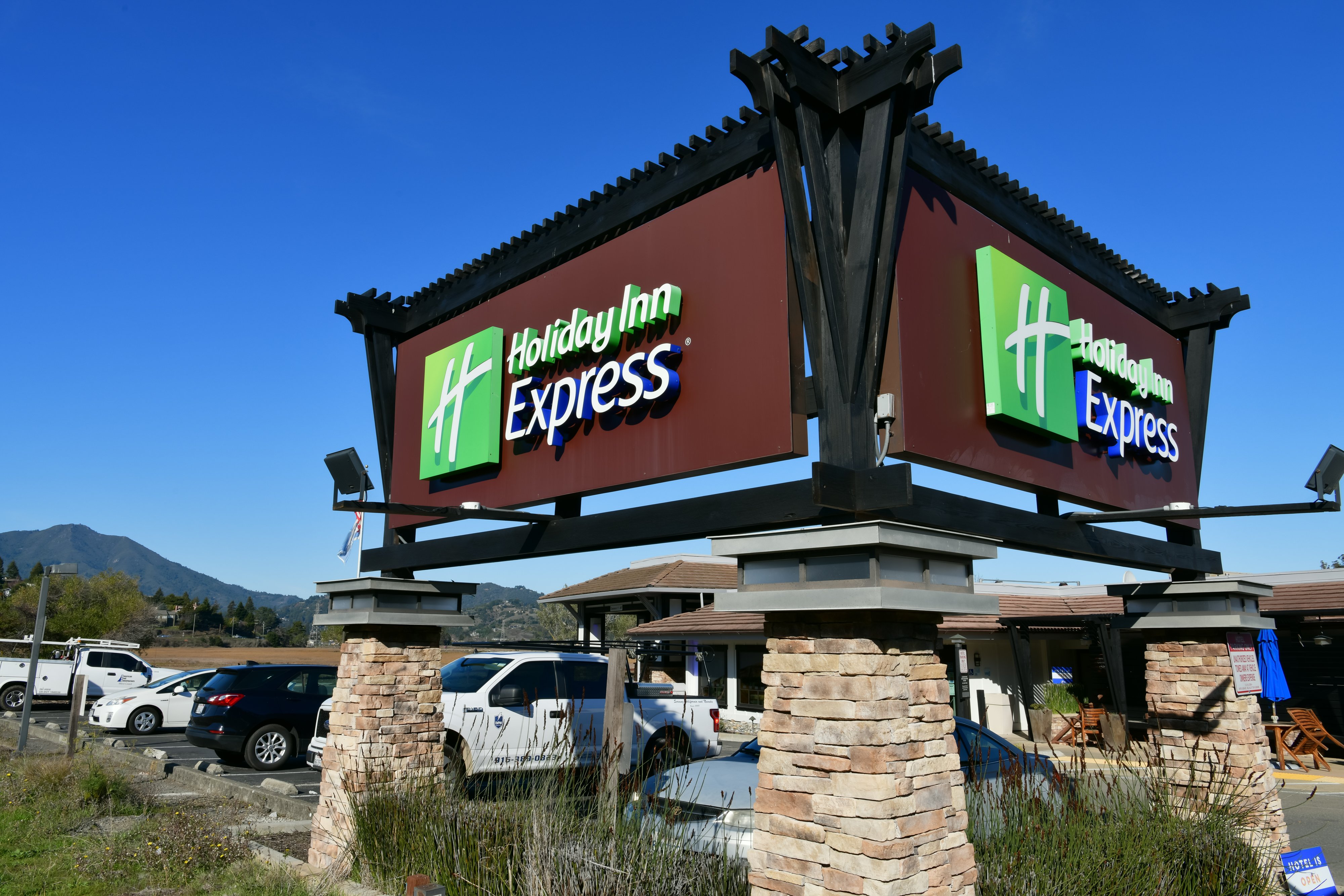 Holiday Inn Express Mill Valley San Francisco Area 2/92