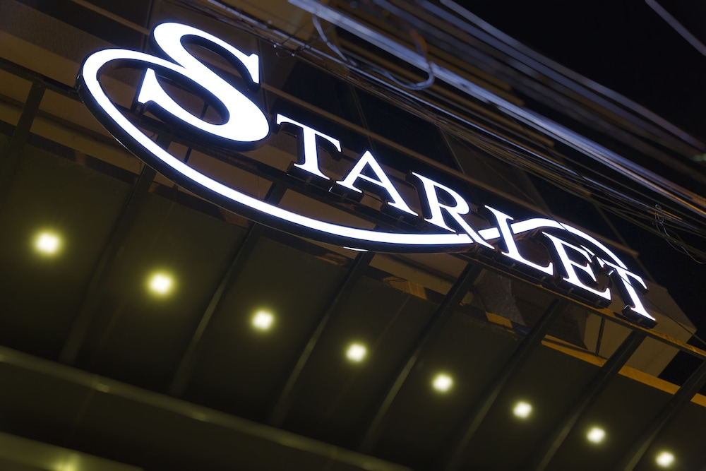 Starlet Hotel 4/64