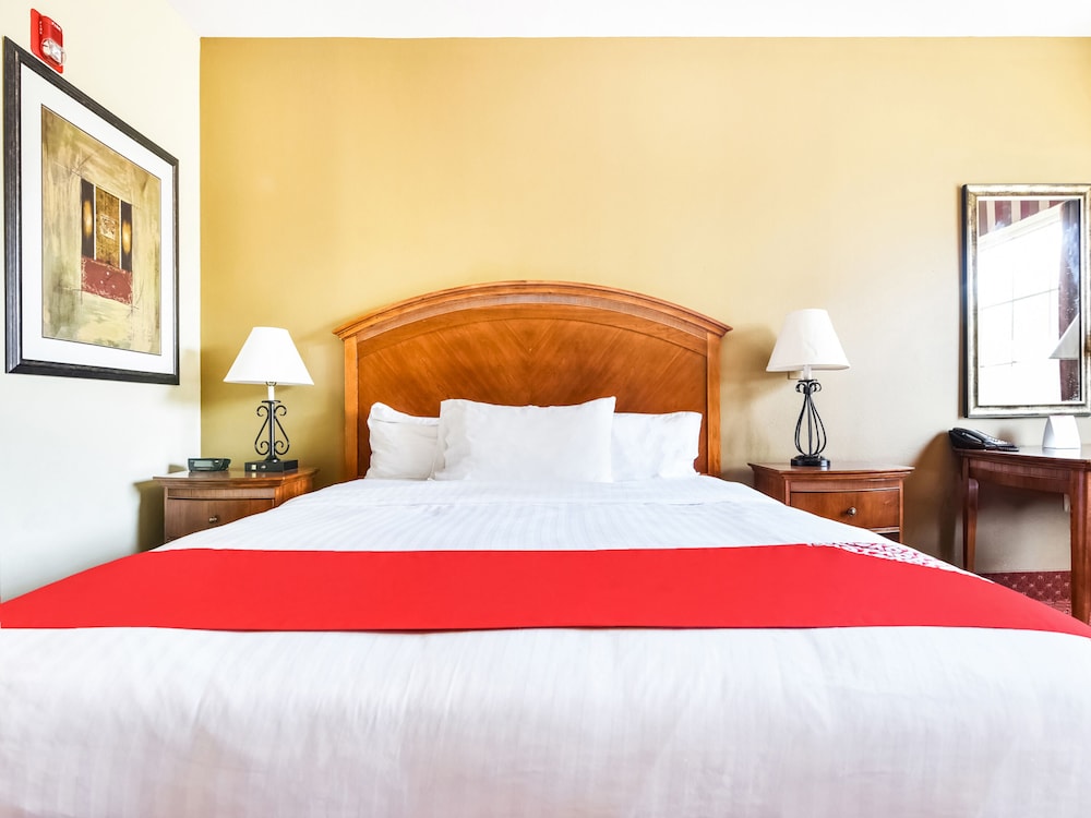 ROOM, KING BED, ACCESSIBLE
