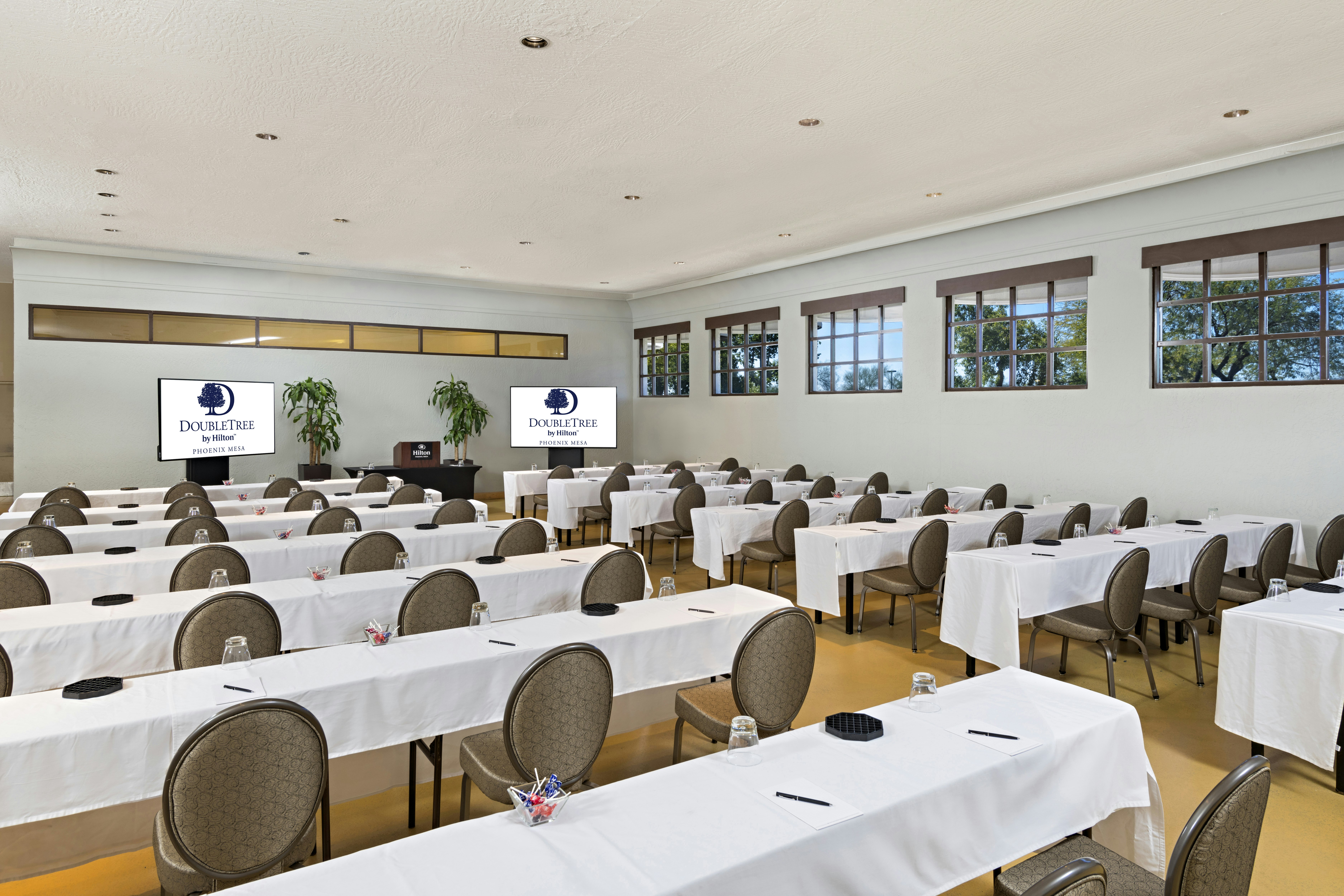 DoubleTree by Hilton Phoenix Mesa 59/69
