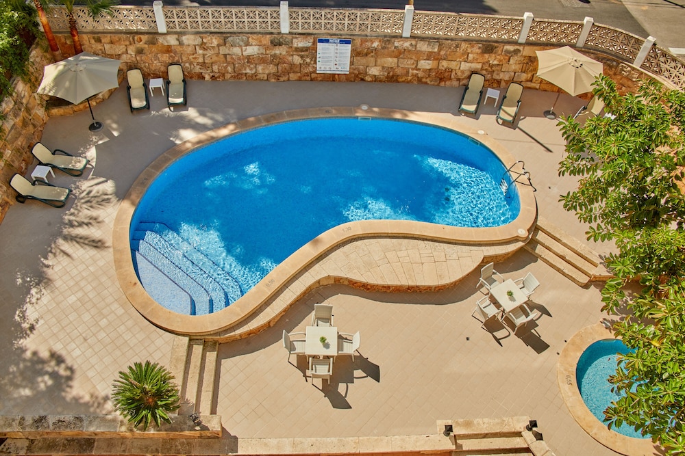 Ben Hur Apartments 34/74