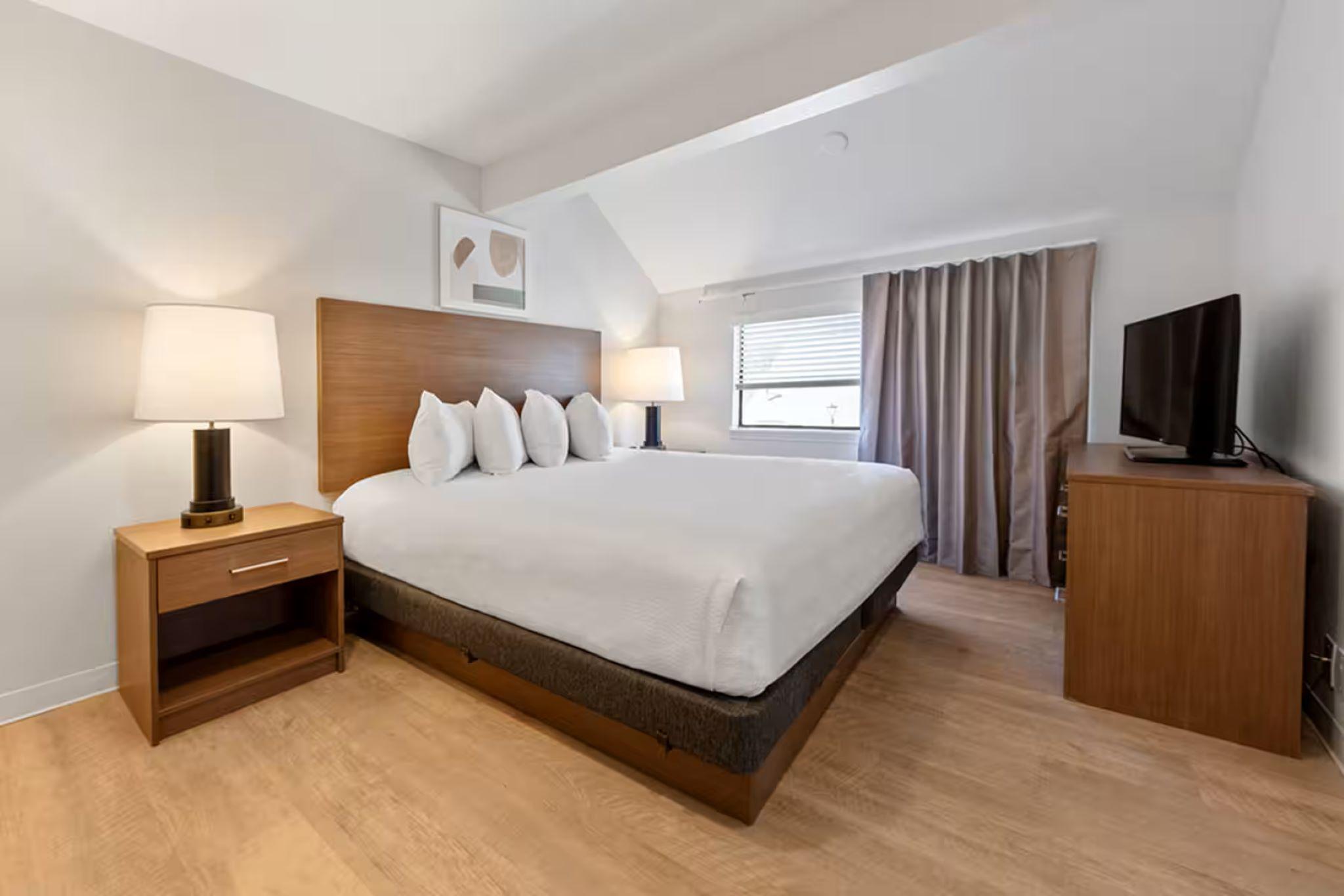 2 Bedrooms, Loft, Suite, 2 King Beds