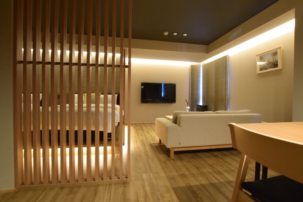 Grand Base Beppu Ekimae 33/41