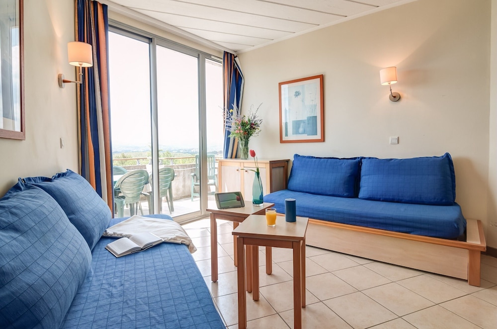 SOWELL HOTELS Ardeche 22/50