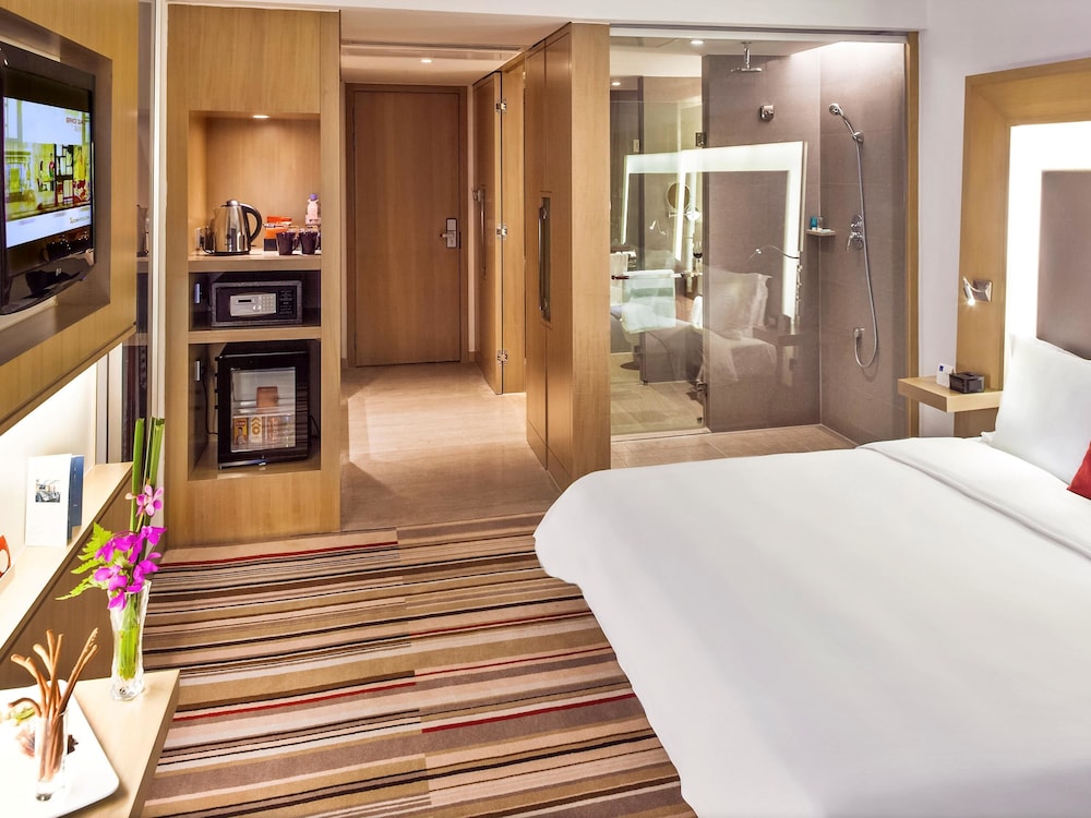 Novotel Nanjing East Suning 35/77
