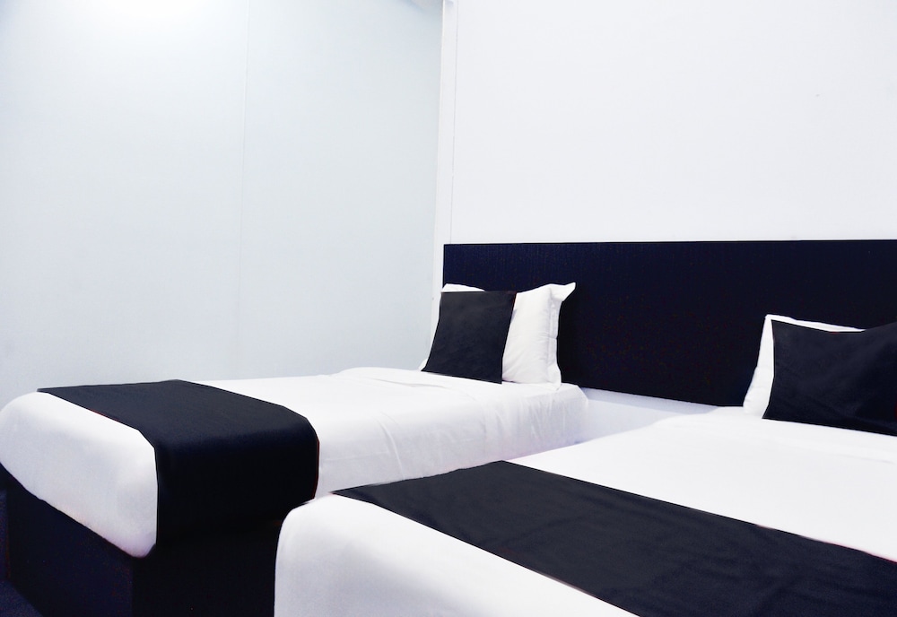 Hotel O Bukittinggi near Jam Gadang formerly New Aedo 46/56