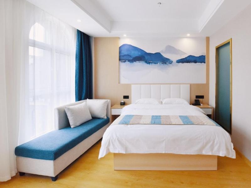 VX Wuxi Jiangyin High-tech Zone Panlongshan Park Hotel 3/18
