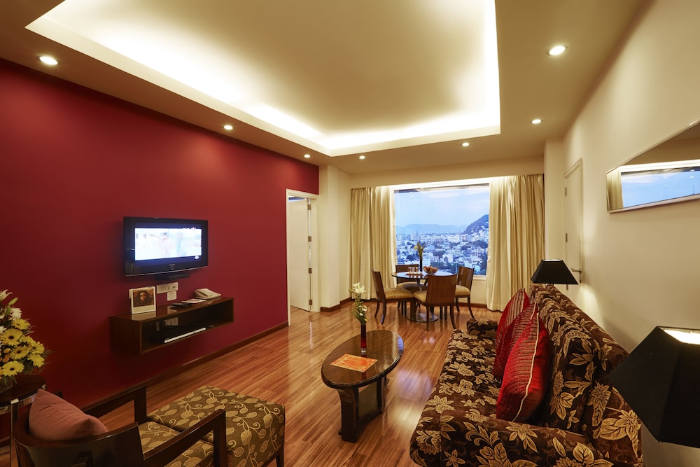 Vivanta Vijayawada MG Road (ex. The Gateway M G Road Hotel) 30/55