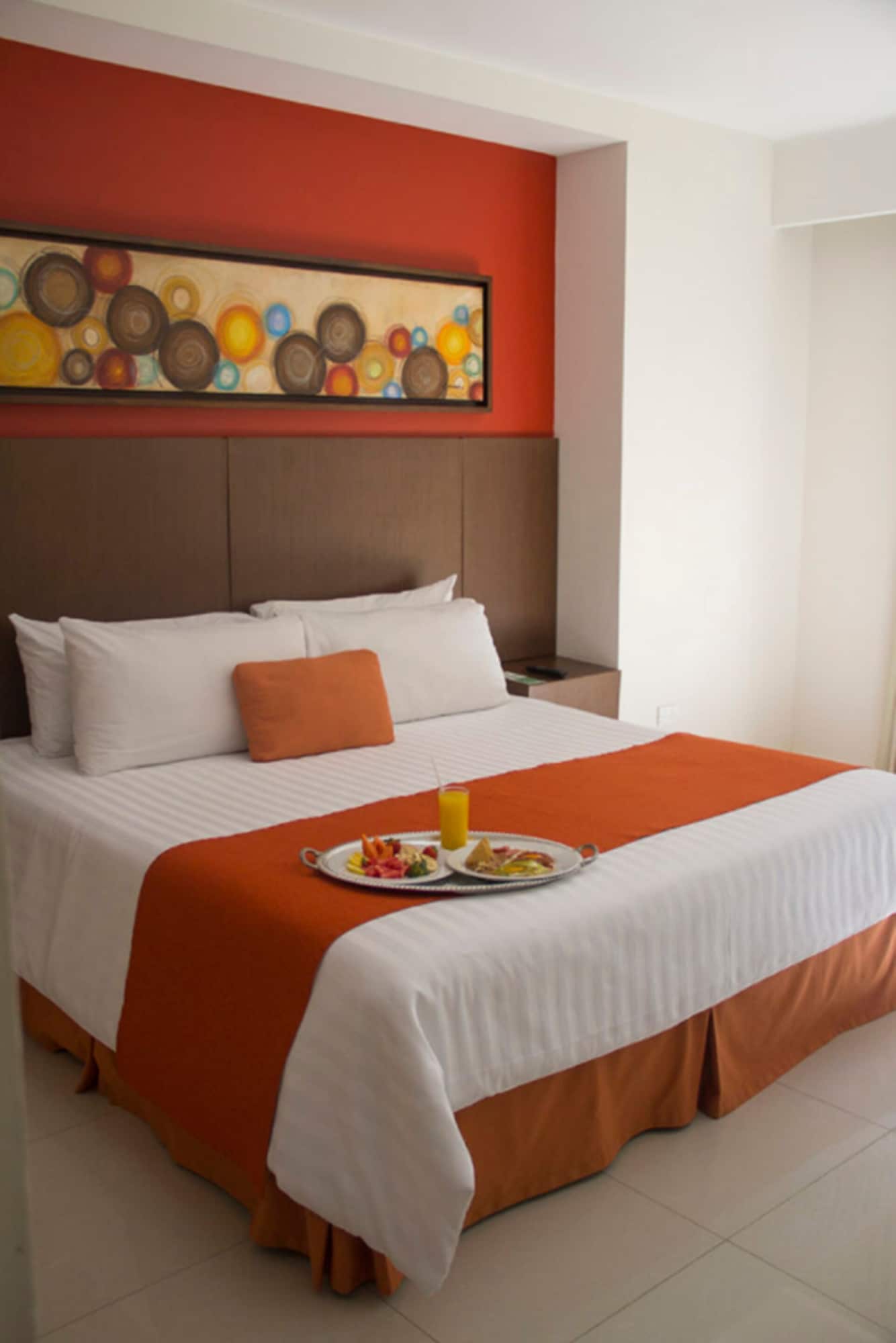 2 BEDROOMS, SUPERIOR, SUITE
