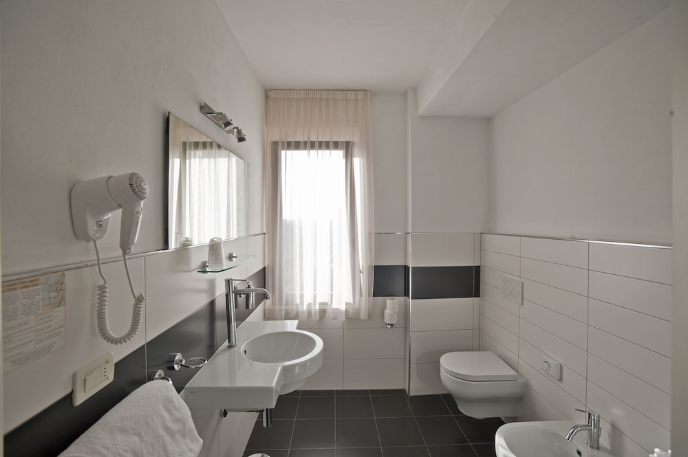 Hotel Alma Domus 33/33